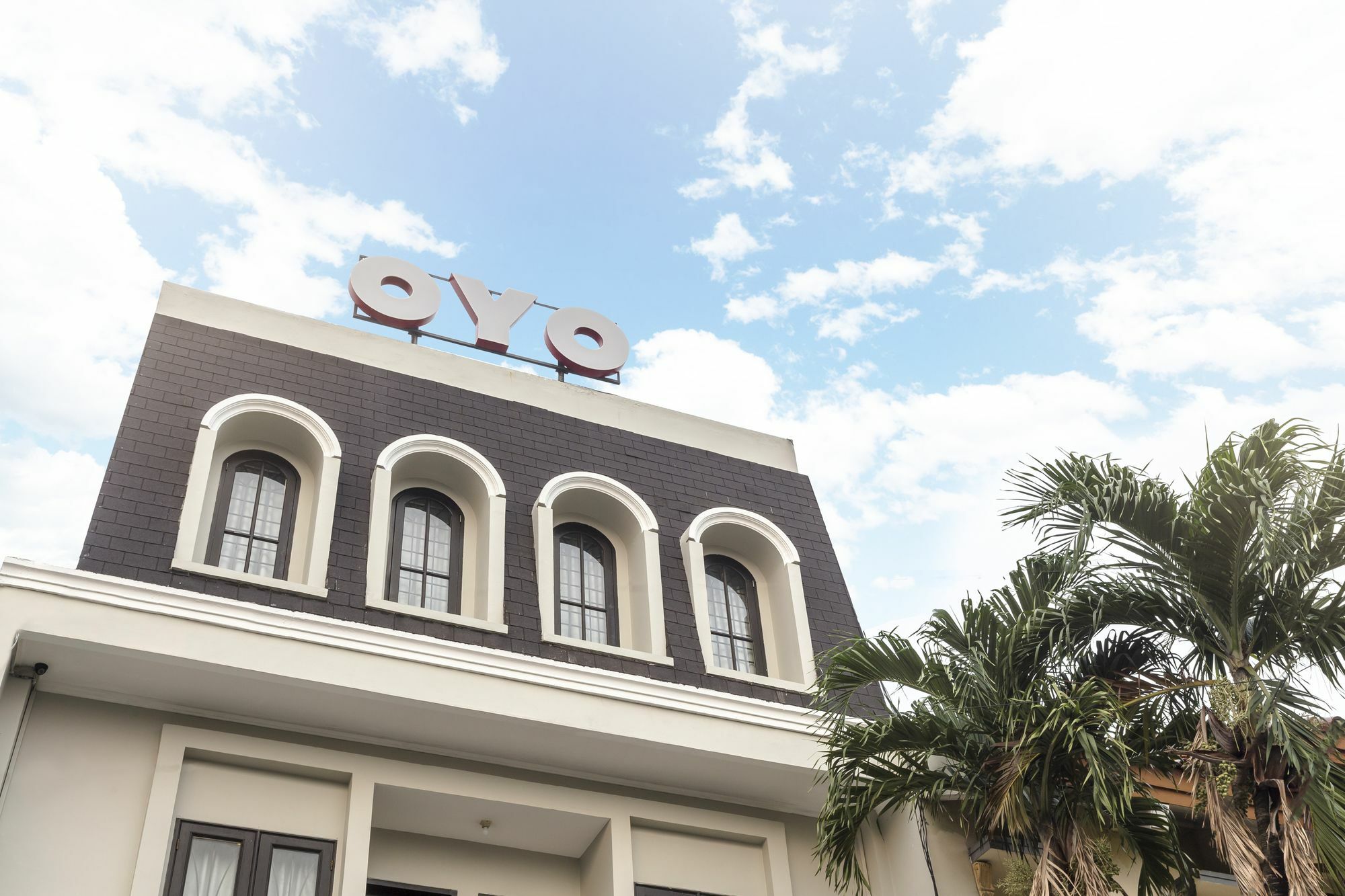 Oyo 105 La Maison D Ilona Jakarta Exterior photo